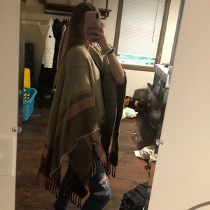 Super soft Abercrombie shawl